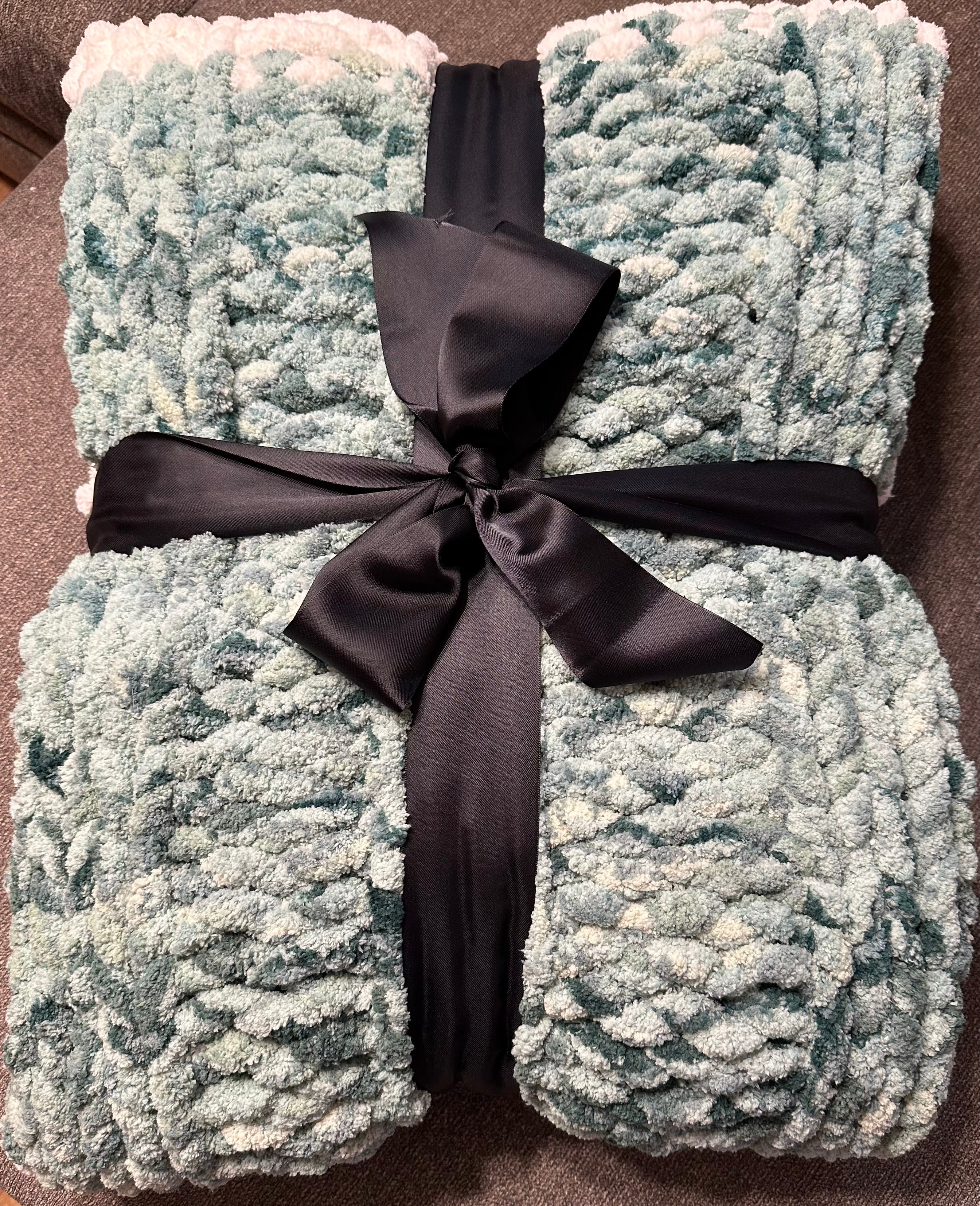 Forest Splash Cozy Chunky Knit Handmade Blanket